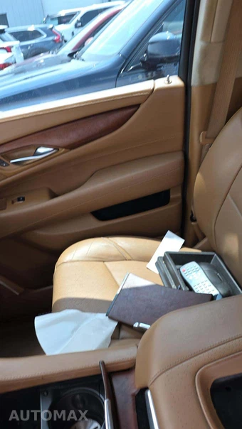 2016 Cadillac Escalade Platinum 1SD – miniatura 25