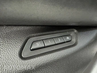 2016 Cadillac Escalade Platinum 1SD - miniatura 44