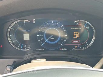 2016 Cadillac Escalade Premium Collection 1SC – miniatura 12