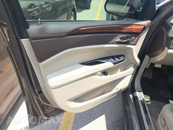 2016 Cadillac SRX Luxury Collection 1SB - miniatura 9