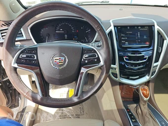 2016 Cadillac SRX Luxury Collection 1SB – miniatura 11