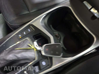 2016 Cadillac SRX Performance Collection 1SD - miniatura 8