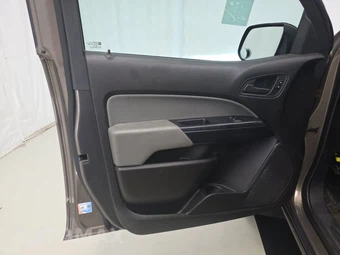 2016 Chevrolet Colorado WT Extended Cab Long Bed 4WT w/Rear Doors - miniatura 9