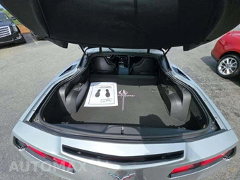 2016 Chevrolet Corvette Stingray Coupe 1LT - miniatura 10