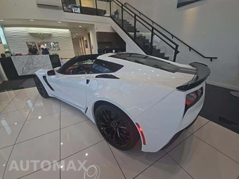 2016 Chevrolet Corvette Z06 Coupe 2LZ - miniatura 2