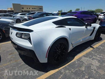 2016 Chevrolet Corvette Z06 Coupe 3LZ - miniatura 4