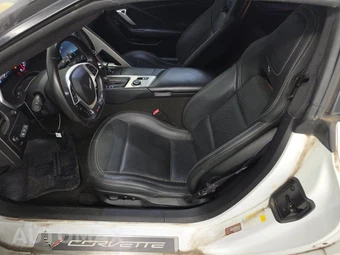 2016 Chevrolet Corvette Z06 Coupe 3LZ - miniatura 7