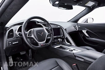 2016 Chevrolet Corvette Z06 Coupe 3LZ - miniatura 2