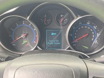 2016 Chevrolet Cruze Limited 1LT 1SD - miniatura 12