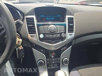 2016 Chevrolet Cruze Limited 1LT 1SD - miniatura 10
