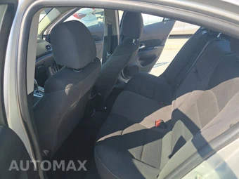 2016 Chevrolet Cruze Limited 1LT 1SD - miniatura 19