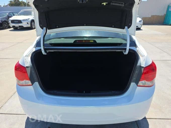 2016 Chevrolet Cruze Limited 1LT 1SD - miniatura 11