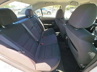 2016 Chevrolet Cruze Limited 1LT 1SD - miniatura 13