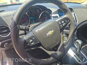 2016 Chevrolet Cruze Limited 1LT 1SD - miniatura 10