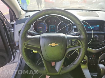 2016 Chevrolet Cruze Limited LS 1SB - miniatura 10