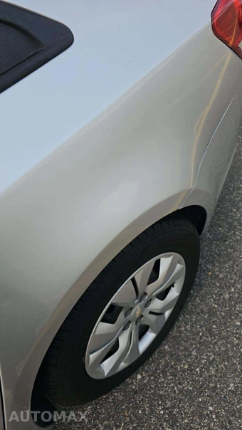 2016 Chevrolet Cruze Limited LS 1SB - miniatura 26