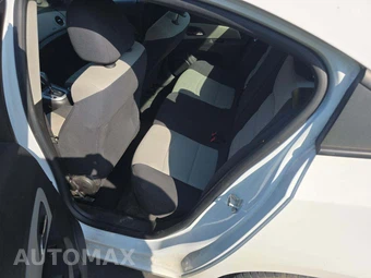 2016 Chevrolet Cruze Limited LS 1SB – miniatura 13