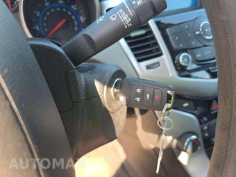 2016 Chevrolet Cruze Limited LS 1SB – miniatura 8