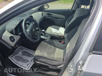 2016 Chevrolet Cruze Limited LS 1SB - miniatura 13