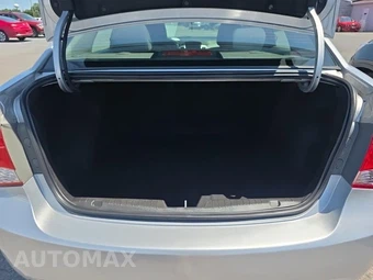 2016 Chevrolet Cruze Limited LS 1SB - miniatura 13