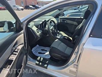 2016 Chevrolet Cruze Limited LS 1SB - miniatura 7