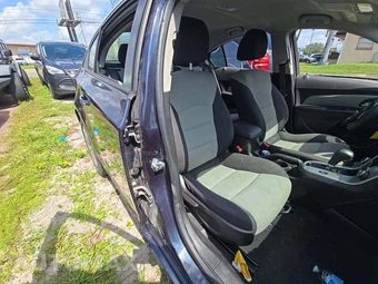 2016 Chevrolet Cruze Limited LS 1SB - miniatura 18