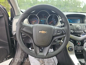 2016 Chevrolet Cruze Limited LS 1SB - miniatura 10