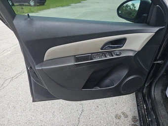 2016 Chevrolet Cruze Limited LS 1SB - miniatura 9