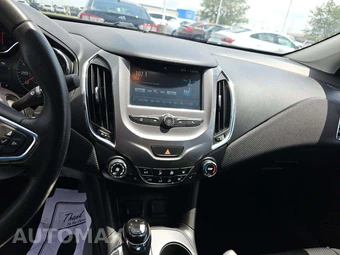 2016 Chevrolet Cruze LT 1SD - miniatura 10