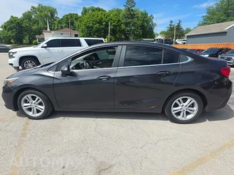 2016 Chevrolet Cruze LT 1SD - miniatura 3