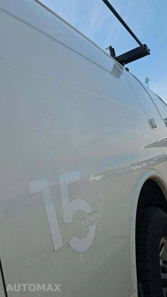 2016 Chevrolet Express 2500 Cargo Van – miniatura 26