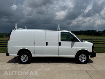 2016 Chevrolet Express 2500 Cargo Van 1WT 135.0" WB - miniatura 4