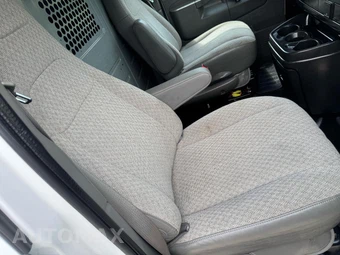 2016 Chevrolet Express 2500 Cargo Van 1WT 135.0" WB - miniatura 41