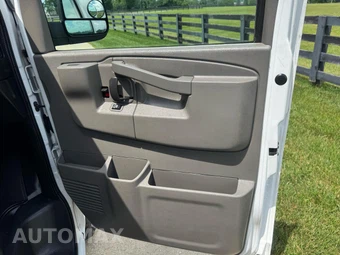 2016 Chevrolet Express 2500 Cargo Van 1WT 135.0" WB - miniatura 42