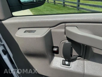 2016 Chevrolet Express 2500 Cargo Van 1WT 135.0" WB - miniatura 43