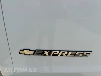 2016 Chevrolet Express 2500 Cargo Van 1WT 135.0" WB - miniatura 9