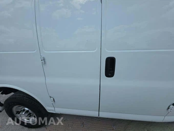 2016 Chevrolet Express 2500 Cargo Van 1WT 135.0" WB - miniatura 25
