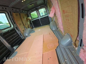2016 Chevrolet Express 2500 Cargo Van 1WT 135.0" WB – miniatura 13