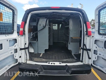 2016 Chevrolet Express 2500 Cargo Van 1WT 135.0" WB - miniatura 17
