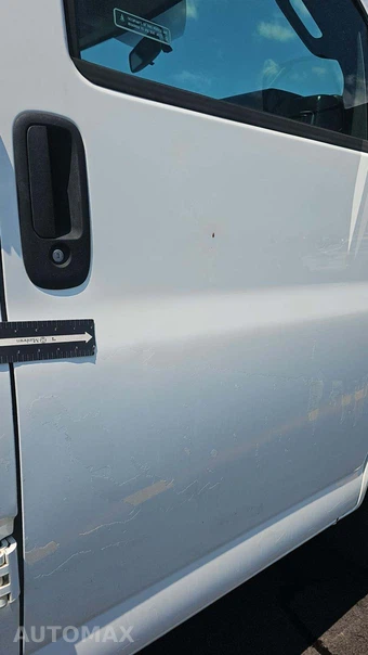 2016 Chevrolet Express 2500 Cargo Van 1WT 135.0" WB - miniatura 31