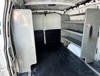 2016 Chevrolet Express 2500 Cargo Van 1WT 135.0" WB - miniatura 18