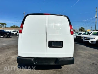 2016 Chevrolet Express 2500 Cargo Van 1WT 135.0" WB - miniatura 6