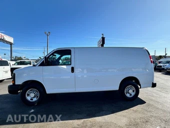 2016 Chevrolet Express 2500 Cargo Van 1WT 135.0" WB - miniatura 8