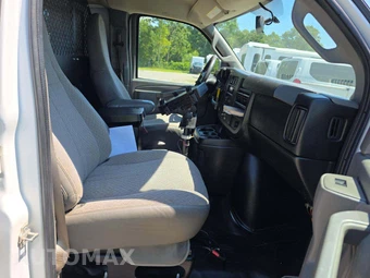 2016 Chevrolet Express 2500 Cargo Van 1WT 135.0" WB - miniatura 14