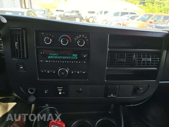 2016 Chevrolet Express 2500 Cargo Van 1WT 135.0" WB - miniatura 10