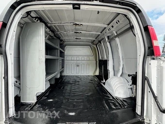 2016 Chevrolet Express 2500 Cargo Van 1WT 135.0" WB - miniatura 12