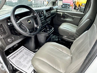 2016 Chevrolet Express 2500 Cargo Van 1WT 135.0" WB - miniatura 14