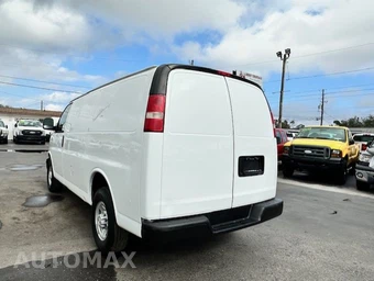 2016 Chevrolet Express 2500 Cargo Van 1WT 135.0" WB - miniatura 7