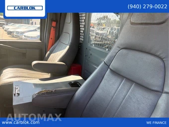 2016 Chevrolet Express 2500 Cargo Van 1WT 135.0" WB - miniatura 10