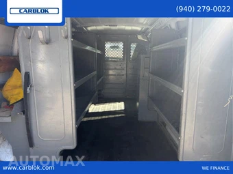 2016 Chevrolet Express 2500 Cargo Van 1WT 135.0" WB - miniatura 13
